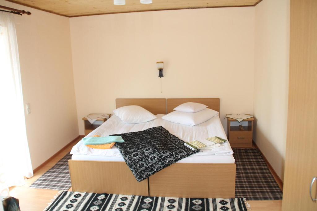Pensiunea Alexandra Vatra Moldoviţei Habitación foto